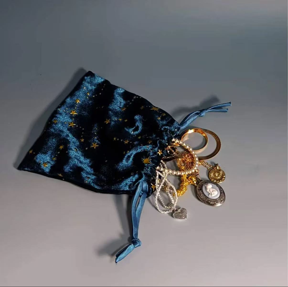 Small pouch vintage jewelry blind box