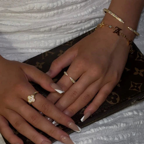 Lottie Bracelet Gold