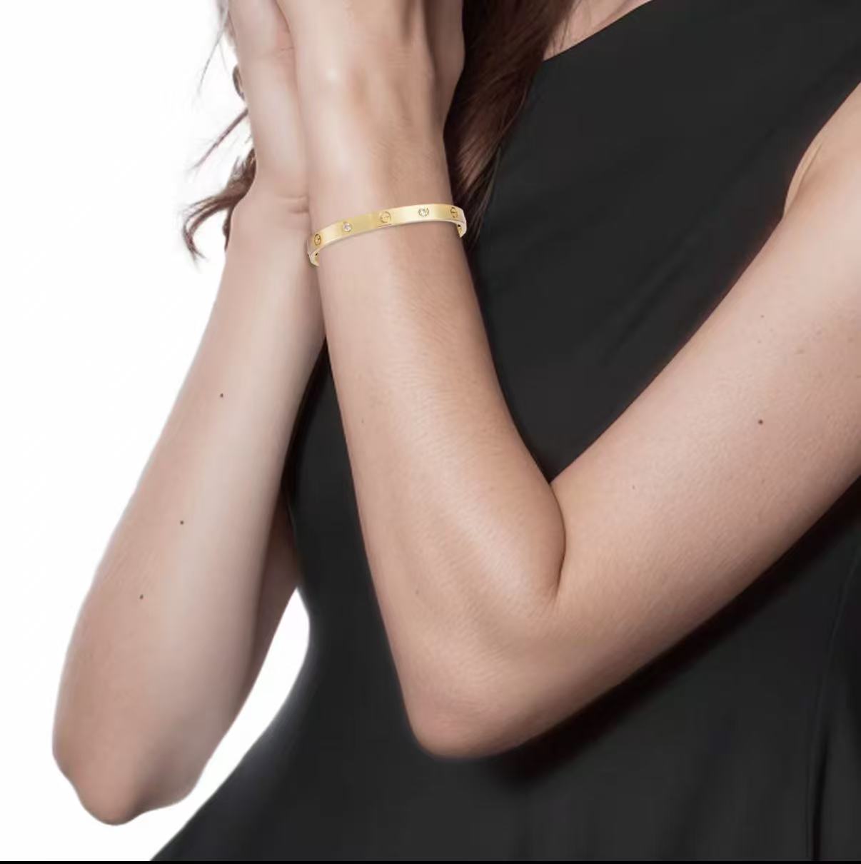 LOVE 18K Gold Four-Diamond Bracelet(6.1mm)