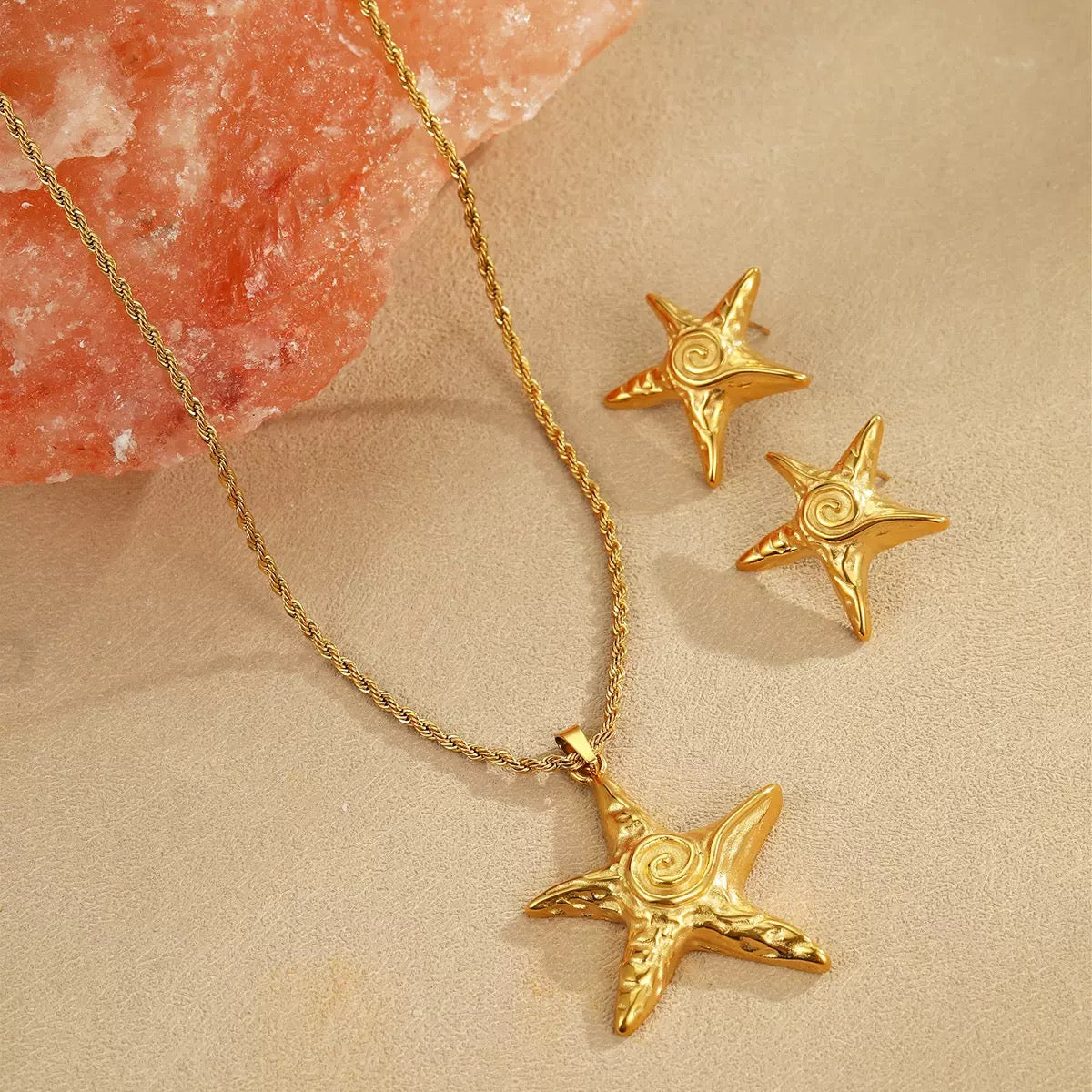 Vintage Starfish Necklace