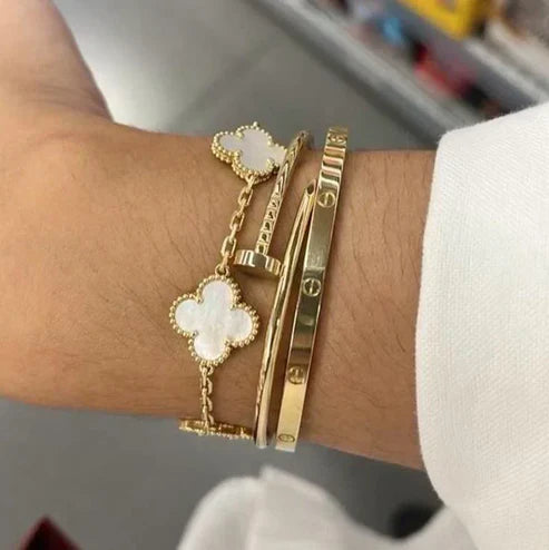CLOVER White Bracelet